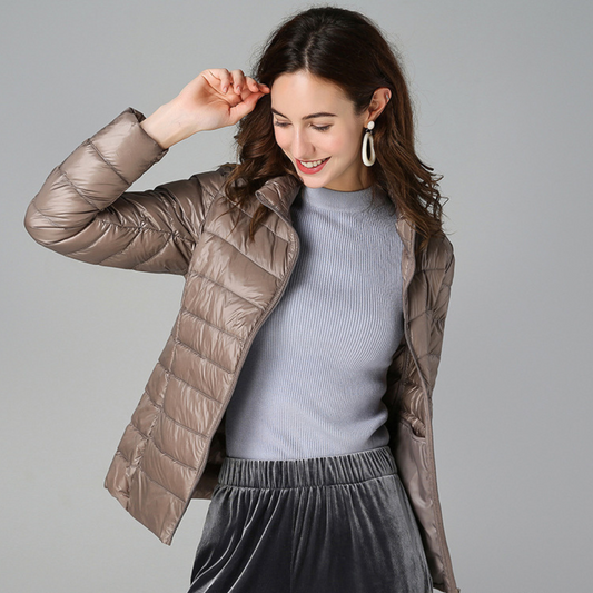 Astrid | Ultimative leichte und stilsichere Jacke