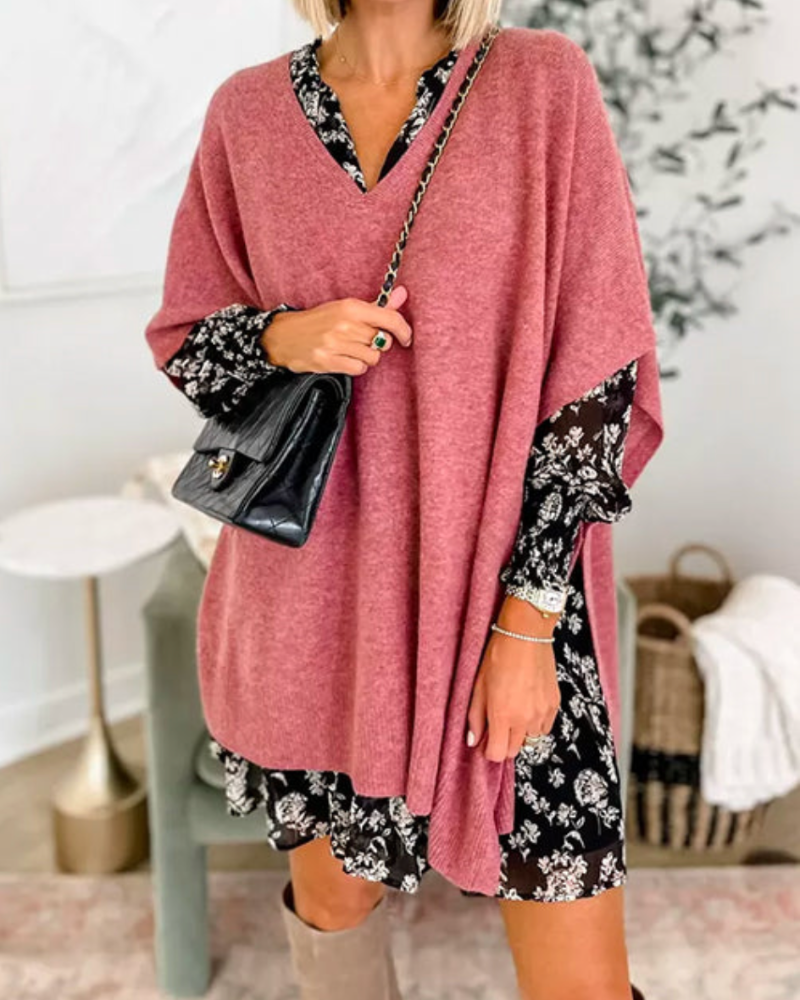 Erica - Einfarbiger Poncho-Pullover mit V-Ausschnitt und lockerer Passform