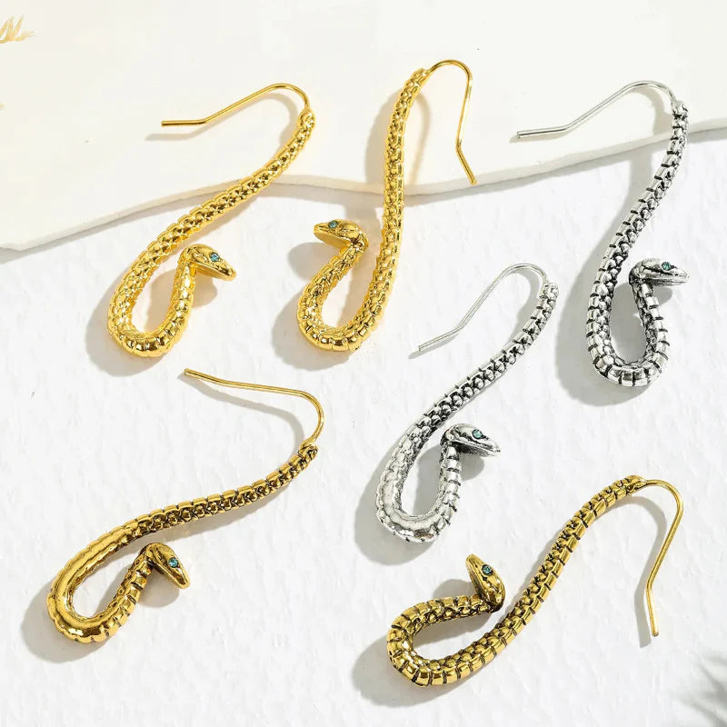 Seraphine | Geformte Schlangenohrringe
