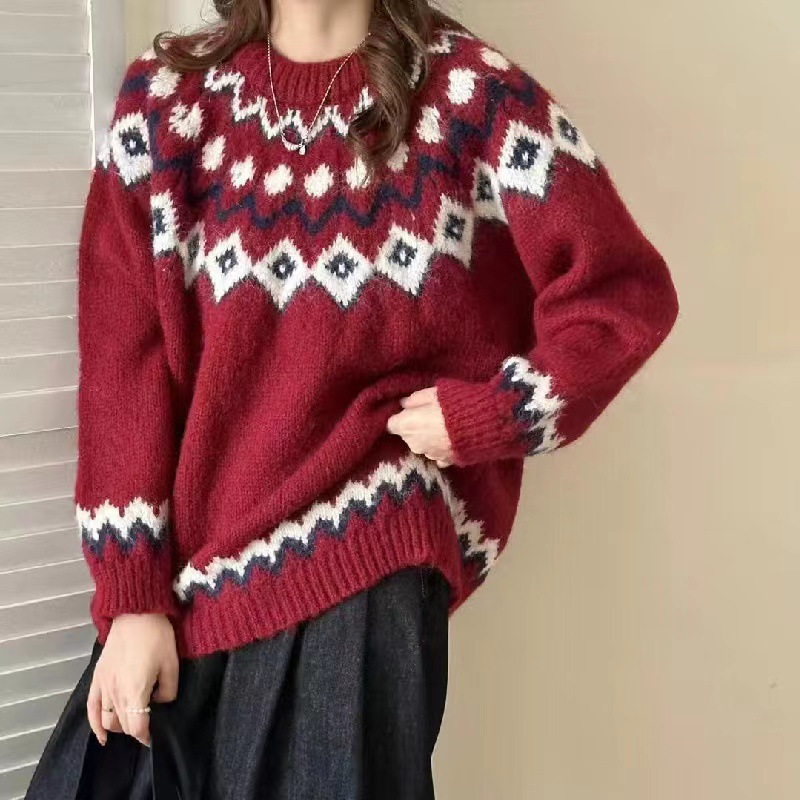 Bold Geo Pattern Sweater im Retro-Stil