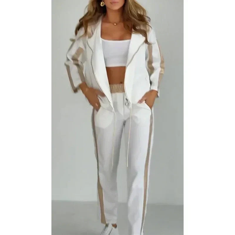 Elena | Gestreifter Freizeitanzug