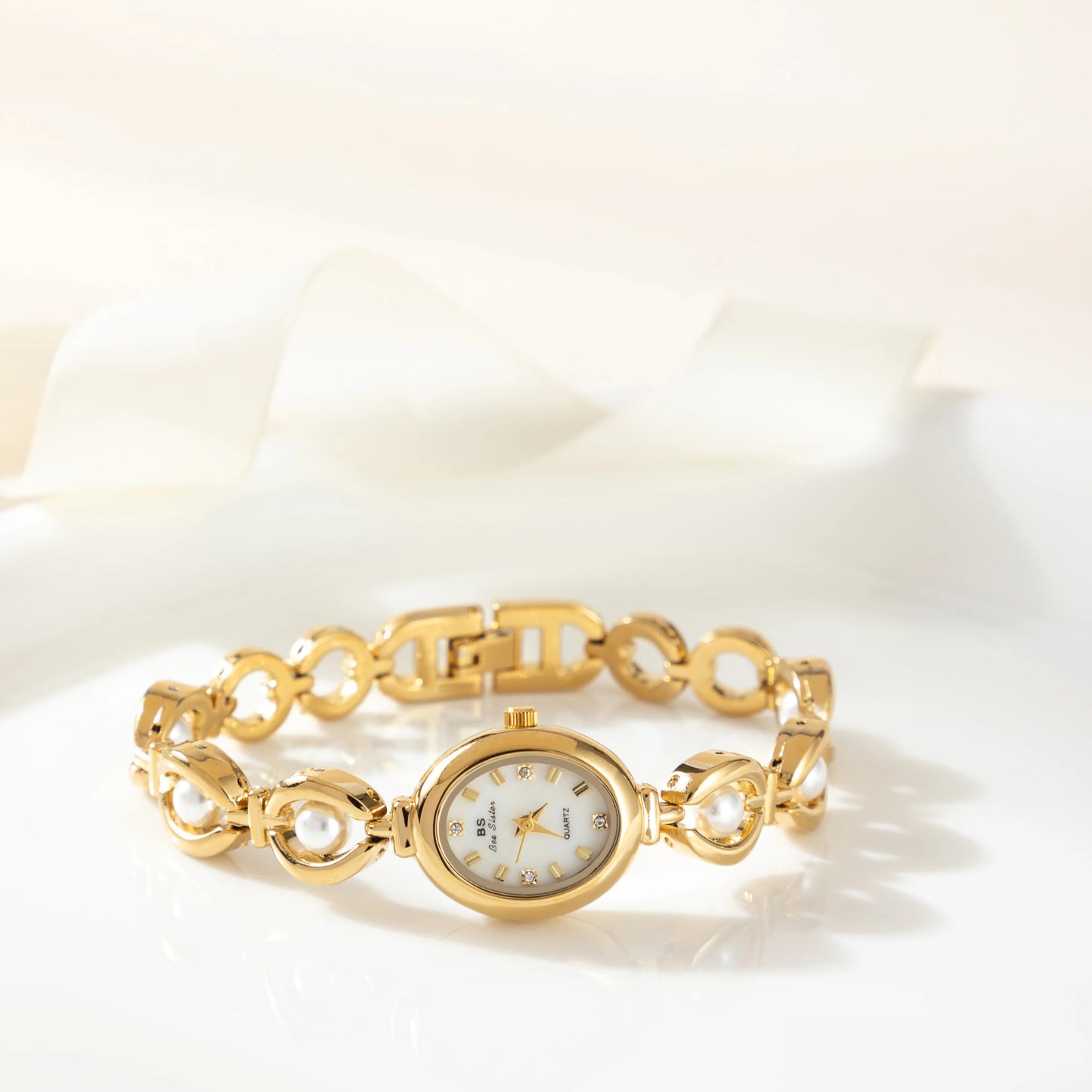 Lora | 16k Gold Edition