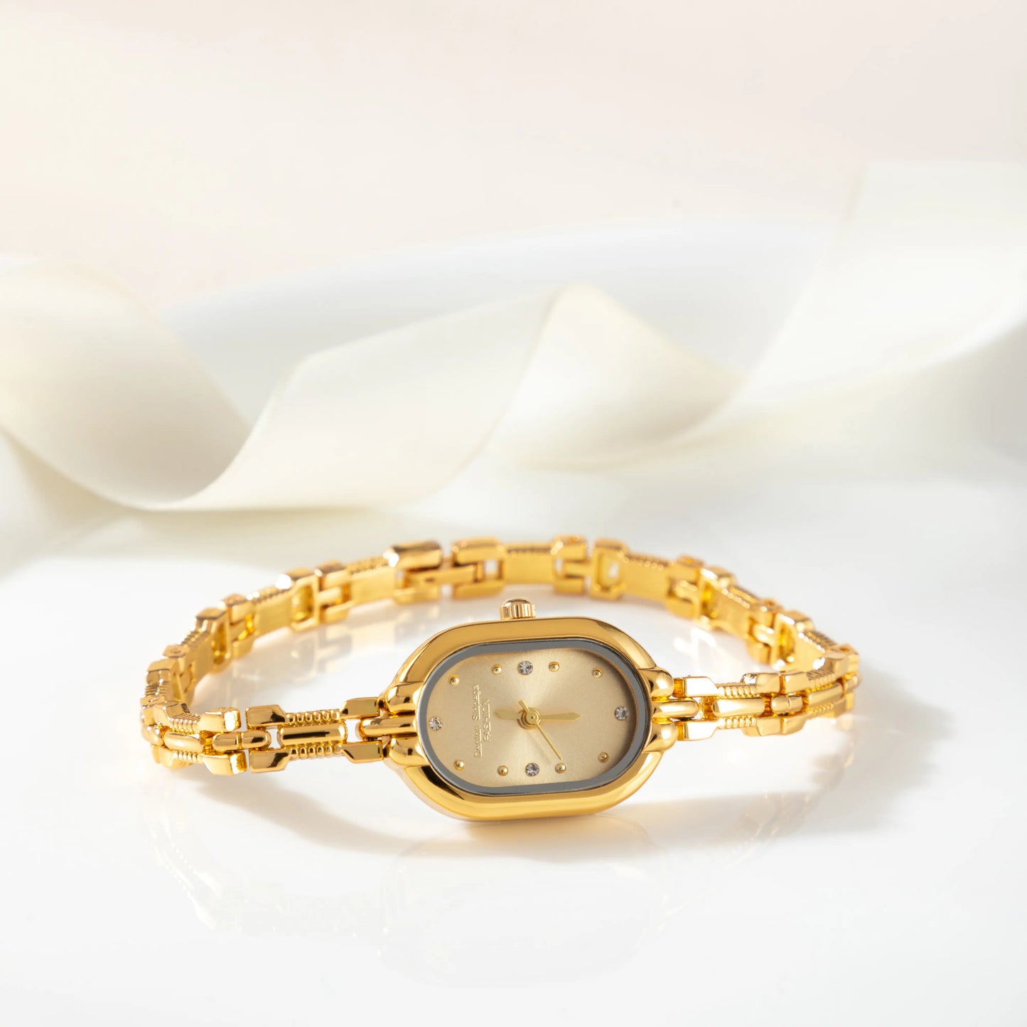 Gracie | 16K Gold Edition