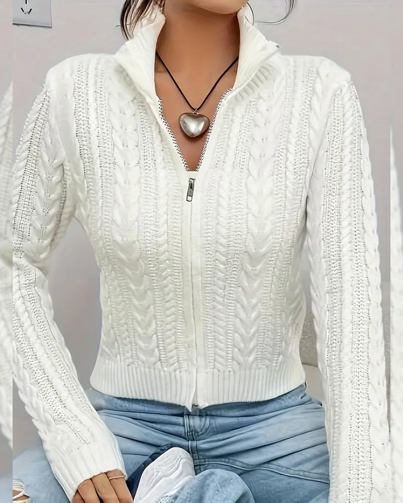 Steppjacke mit Reißverschluss im Zopfmuster