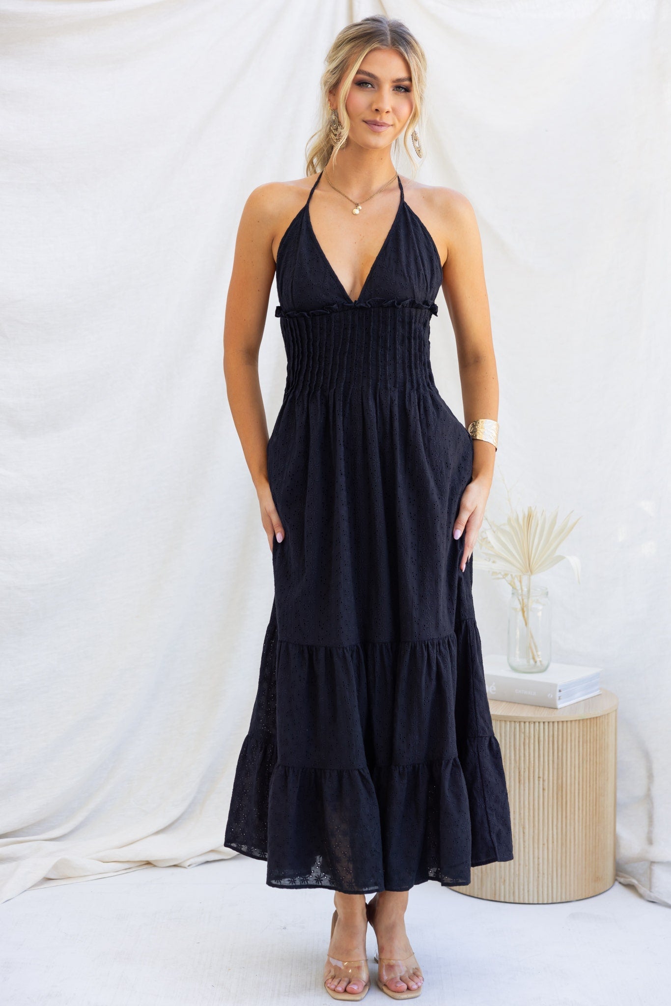 Eloise | Schwarzes Anglaise-Maxikleid