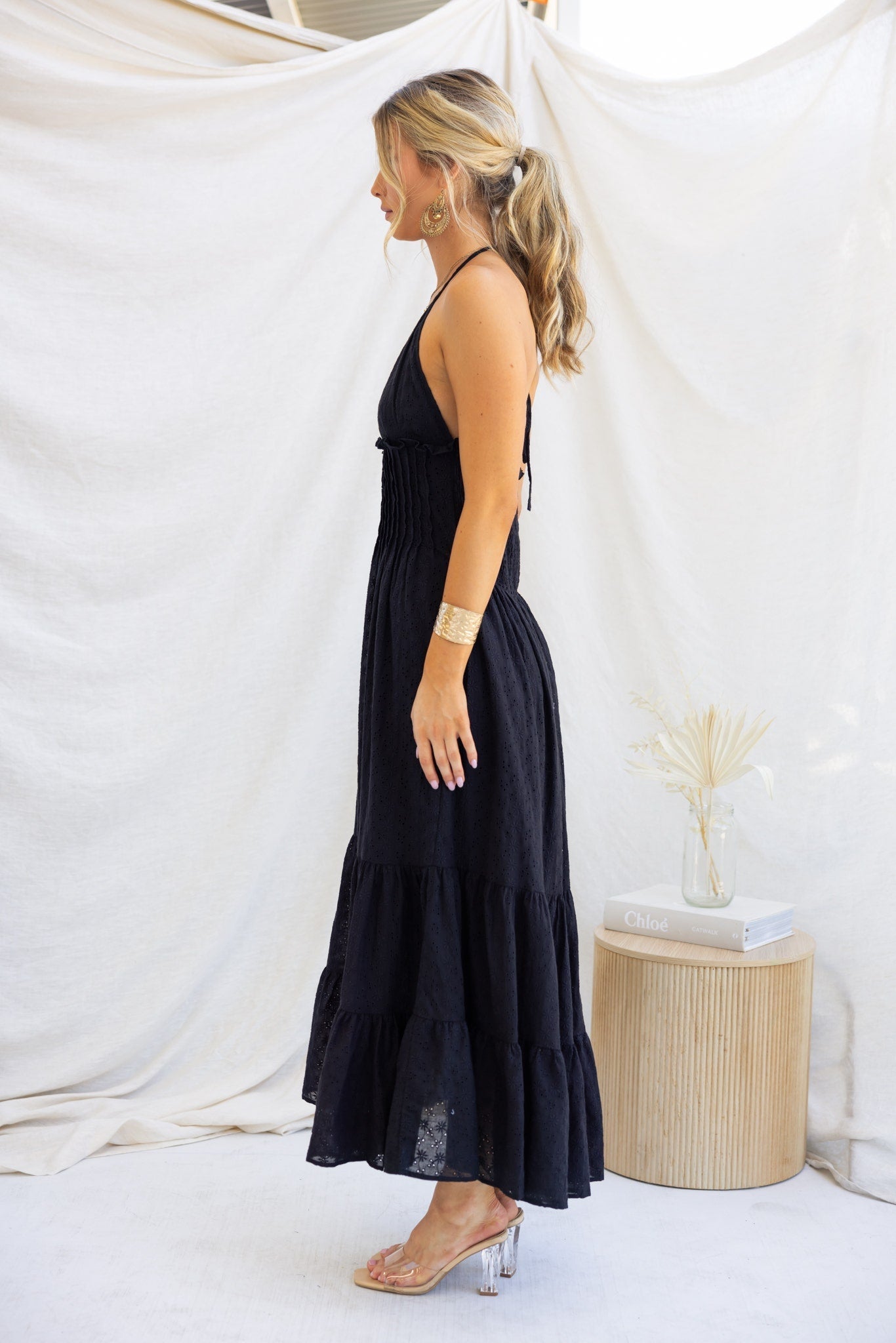 Eloise | Schwarzes Anglaise-Maxikleid