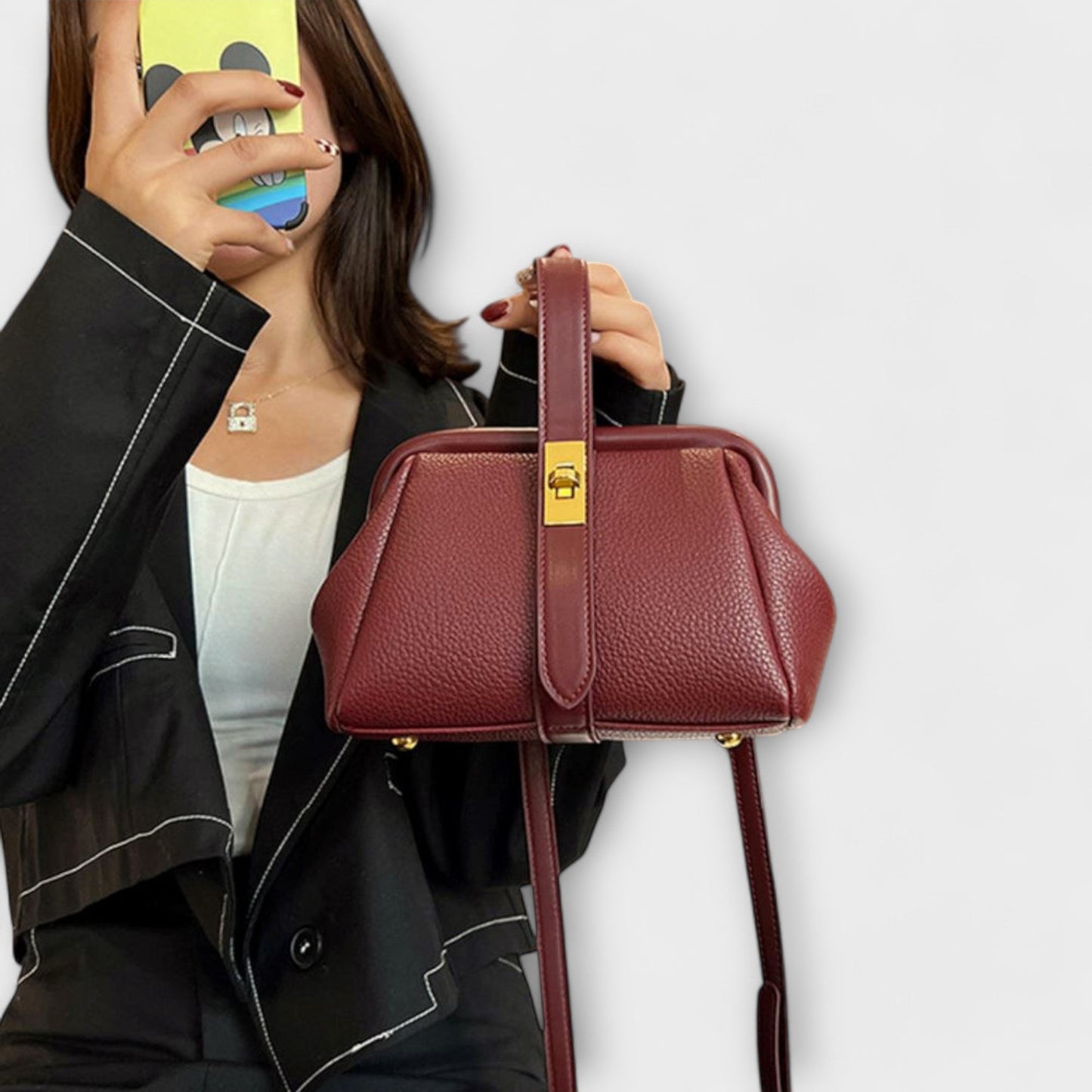 Vintage-Inspired Handbag